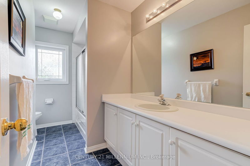 7239 Dishley Crt  Mississauga, L5N 7X3 | Image 23