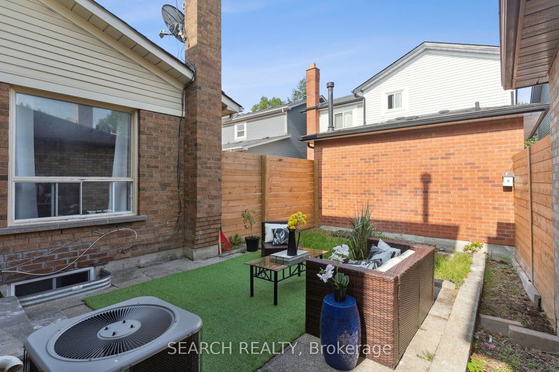 62 Stoneledge Circ  Brampton, L6R 1J7 | Image 37