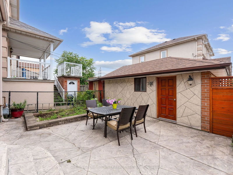 45 Teignmouth Ave  Toronto, M6E 1S6 | Image 34