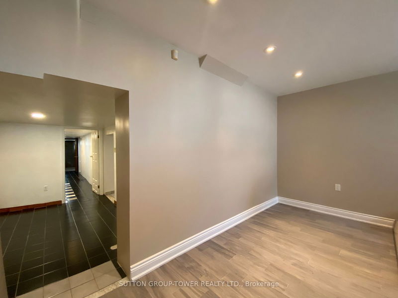 84 Belgravia Ave  Toronto, M6E 2M5 | Image 15