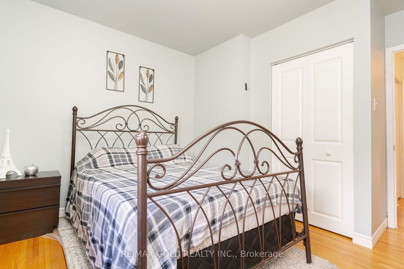 104 Dorchester Dr  Brampton, L6T 3E7 | Image 25