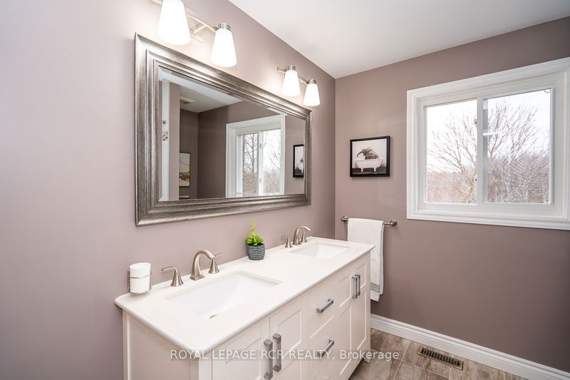 270 Lisa Marie Dr  Orangeville, L9W 4P4 | Image 27