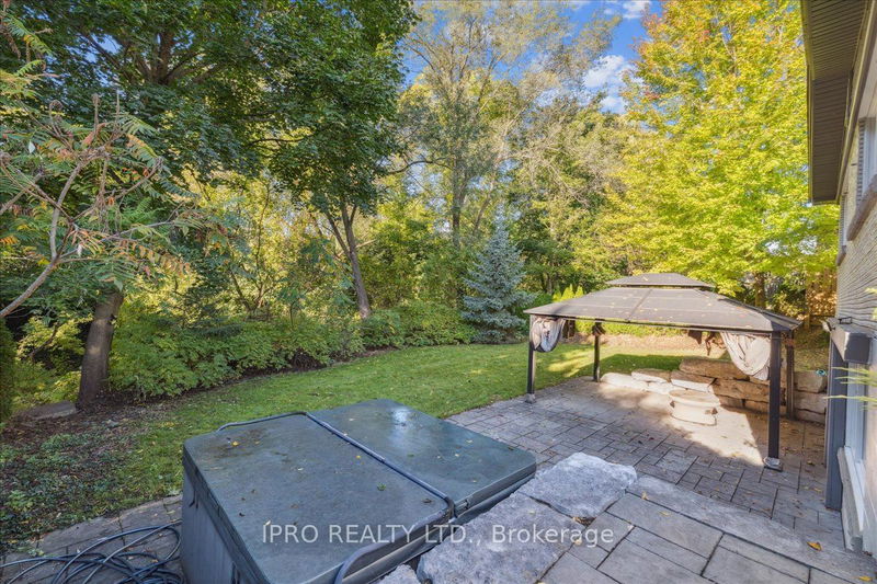 858 Partridge Dr  Burlington, L7T 2Z5 | Image 27