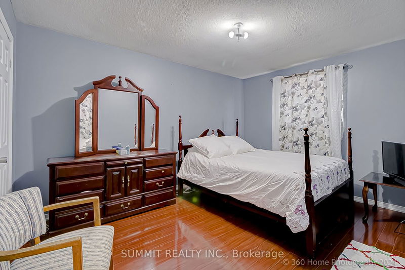 31 Castlehill Rd  Brampton, L6X 4E3 | Image 19