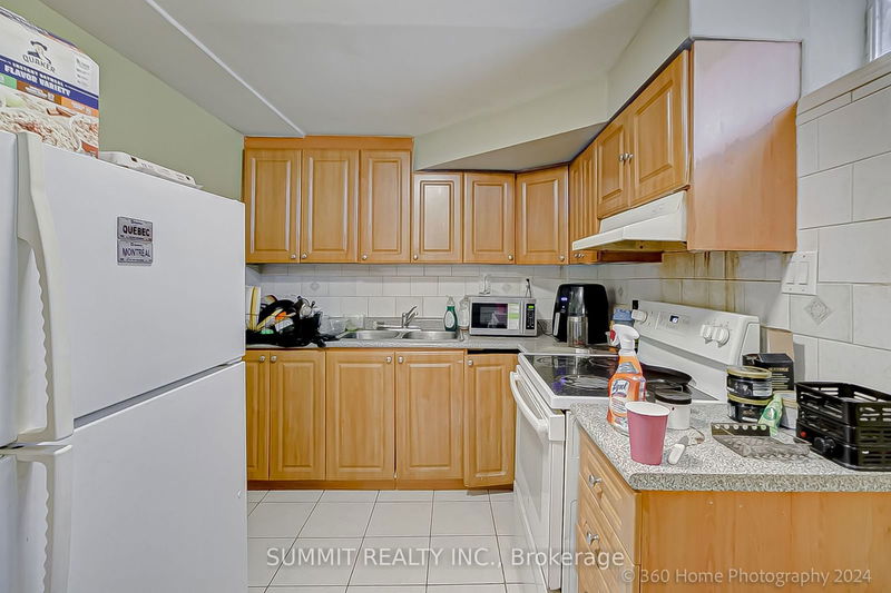 31 Castlehill Rd  Brampton, L6X 4E3 | Image 25