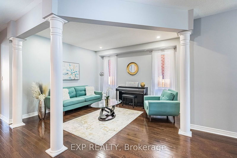 652 Mockridge Terr  Milton, L9T 8V7 | Image 3