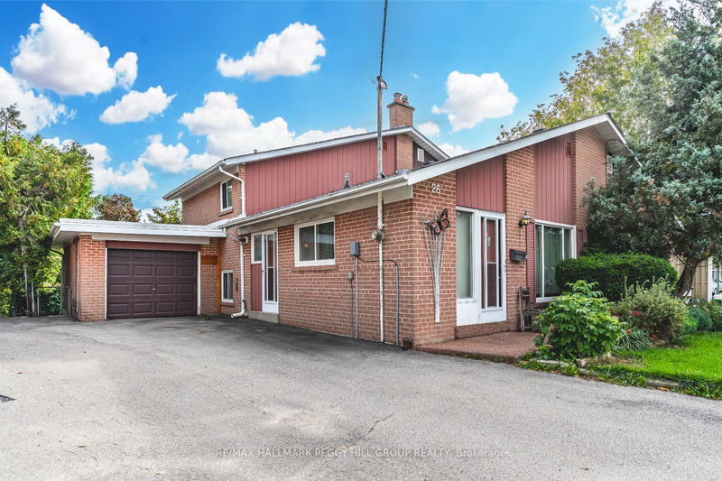 26 Azalea Crt  Toronto, M9M 1V1 | Image 1