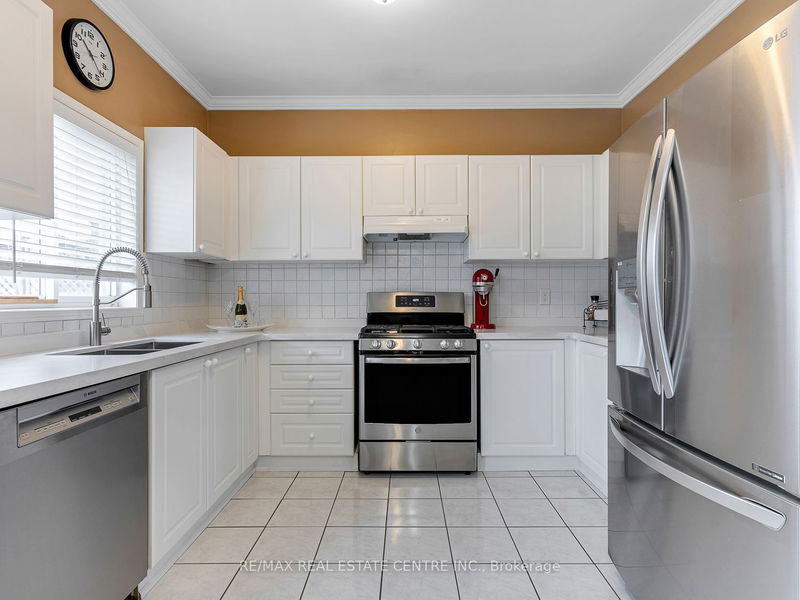 73 Baybrook Rd  Brampton, L7A 1L4 | Image 10