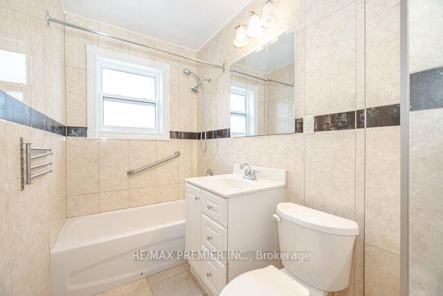 11 Densmore Ave  Toronto, M9W 1V3 | Image 20