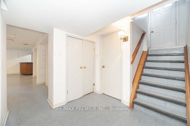 11 Densmore Ave  Toronto, M9W 1V3 | Image 21