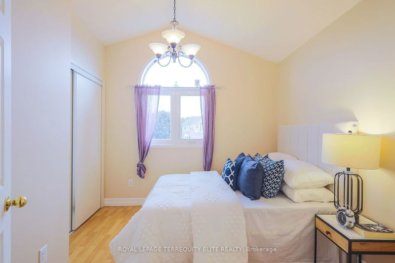 6420 Sapling Tr  Mississauga, L5N 7A4 | Image 24