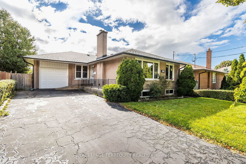 390 Renforth Dr  Toronto, M9C 2M2 | Image 1