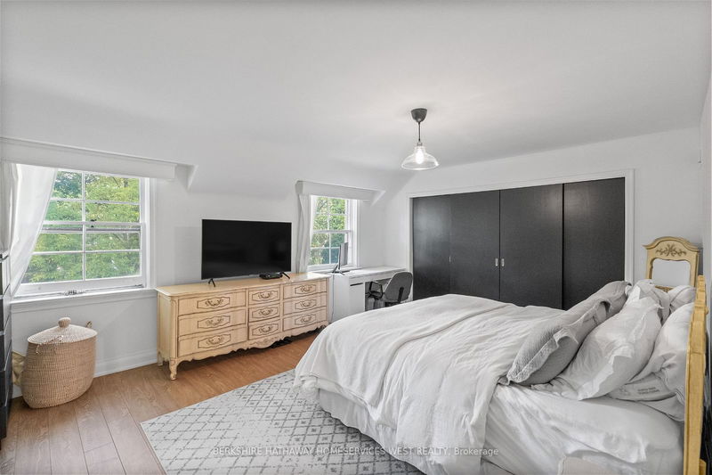 11 Ashton Manr  Toronto, M8Y 2N6 | Image 18