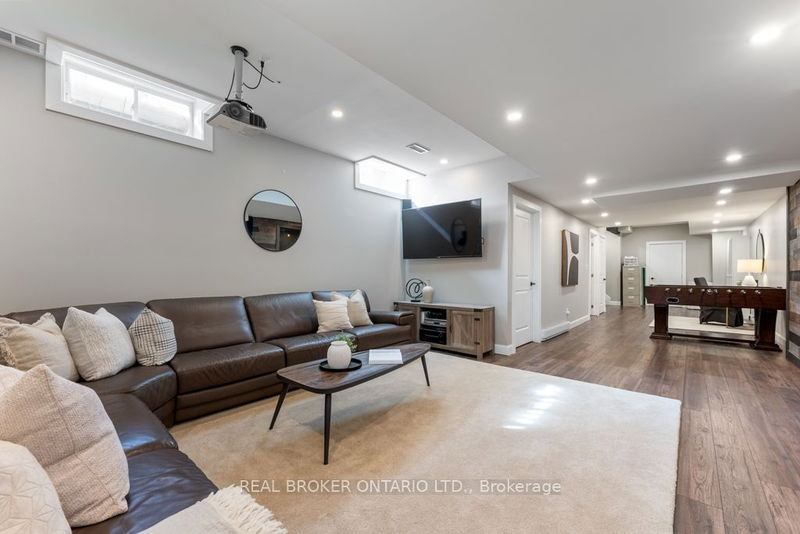 4660 Bracknell Rd  Burlington, L7M 0E2 | Image 33