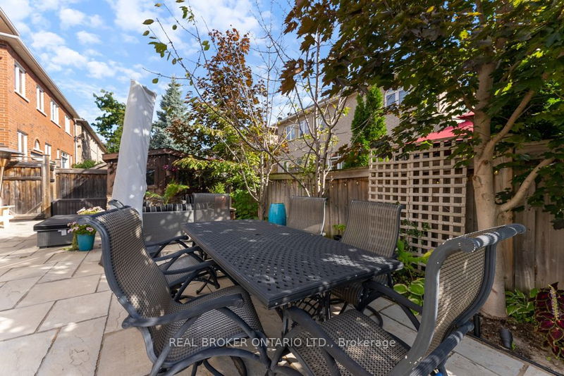 4660 Bracknell Rd  Burlington, L7M 0E2 | Image 36