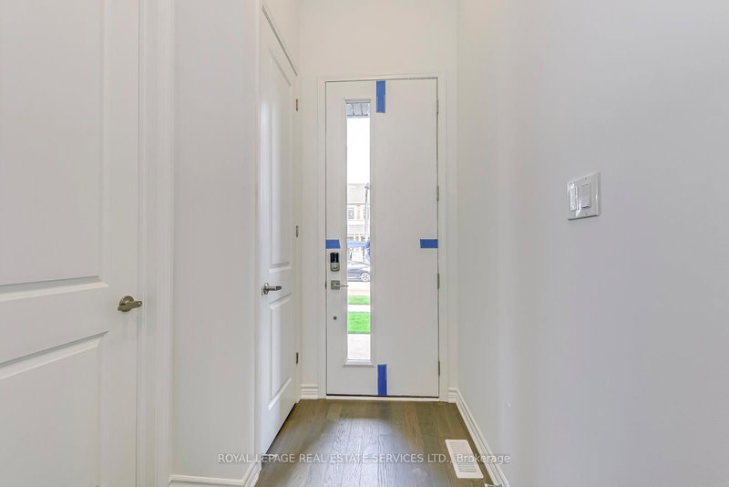 3026 Langdon Rd, Oakville, L6H 7Y5 | Image 3