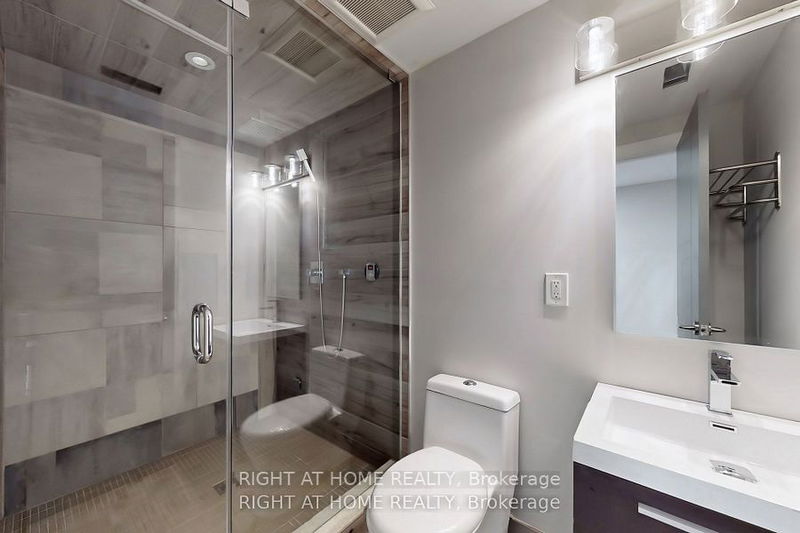 450 A Valermo Dr  Toronto, M8W 2M4 | Image 21