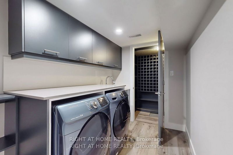 450 A Valermo Dr  Toronto, M8W 2M4 | Image 22