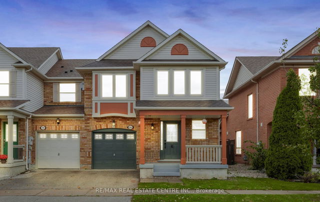 1104 Barclay Circle