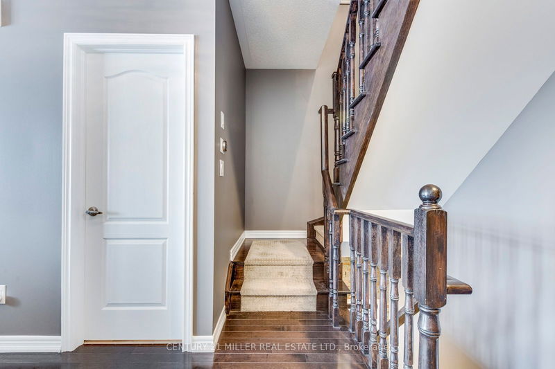 2421 Greenwich Dr  Oakville, L6M 0S4 | Image 20