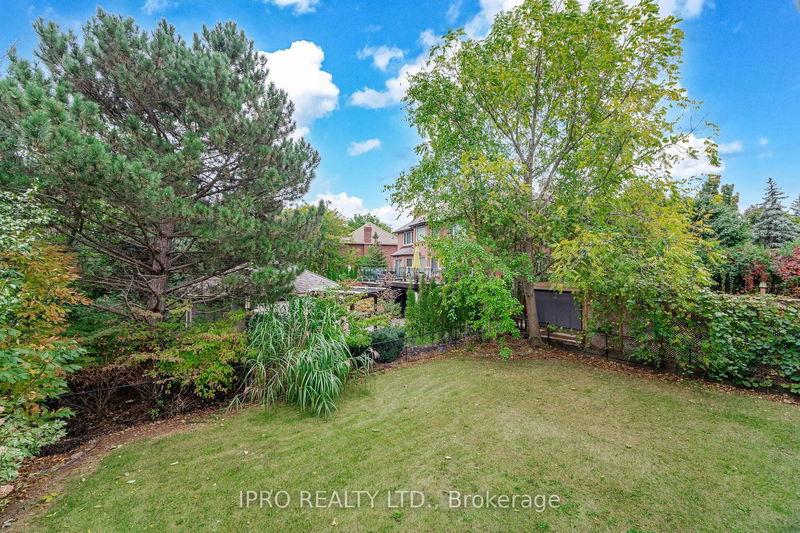 1905 Folkway Dr  Mississauga, L5L 3T7 | Image 38