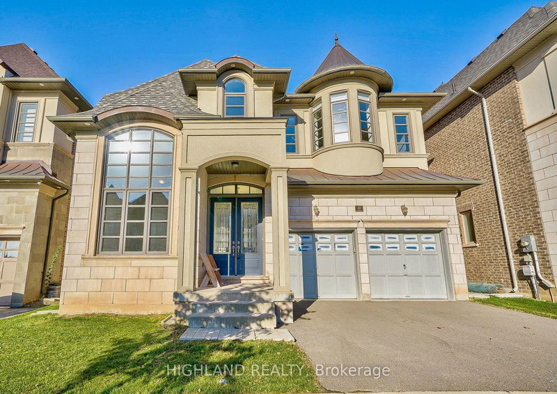 49 Threshing Mill Blvd  Oakville, L6H 0V6 | Image 1