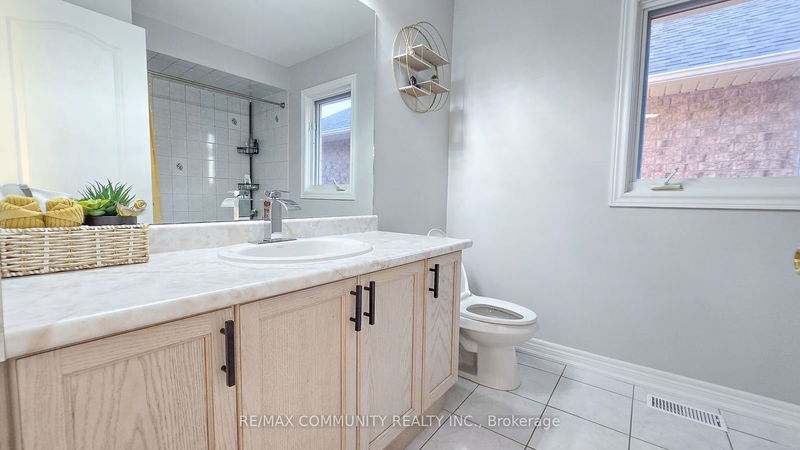 553 Hartley Blvd  Milton, L9T 6G7 | Image 22