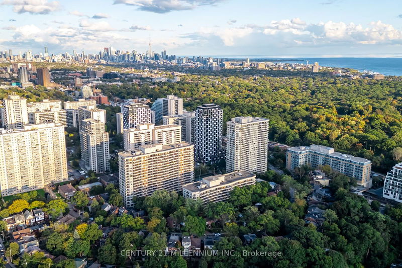  106 - 80 Quebec Ave  Toronto, M6P 4B7 | Image 3