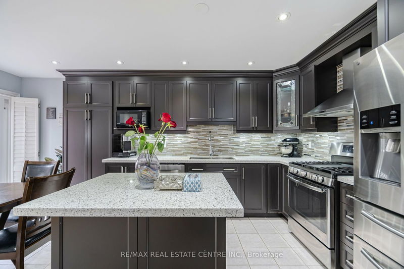 5574 Taw Ave  Mississauga, L5V 2B1 | Image 10