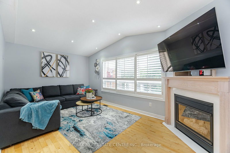 5574 Taw Ave  Mississauga, L5V 2B1 | Image 11