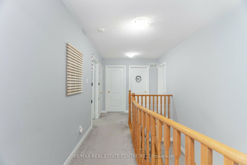 5574 Taw Ave  Mississauga, L5V 2B1 | Image 15