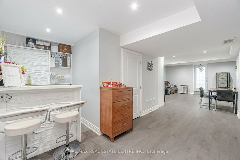 5574 Taw Ave  Mississauga, L5V 2B1 | Image 28