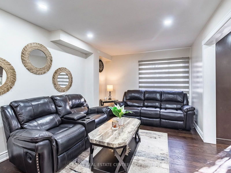 55 Castlehill Rd  Brampton, L6X 4C9 | Image 14