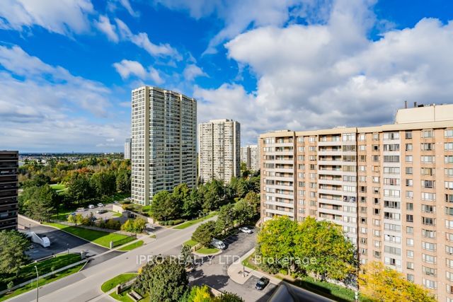  1506 - 3 Lisa St  Brampton, L6T 4A2 | Image 2