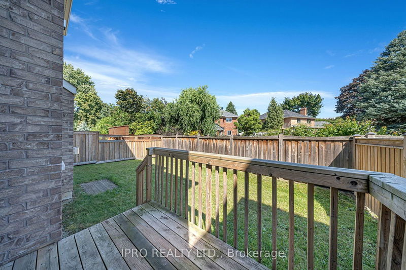 125 Waterview Common Crt  Oakville, L6L 0E7 | Image 36