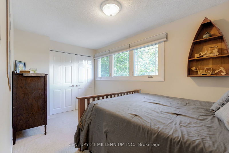 46 Tanager Sq  Brampton, L6Z 1X2 | Image 17