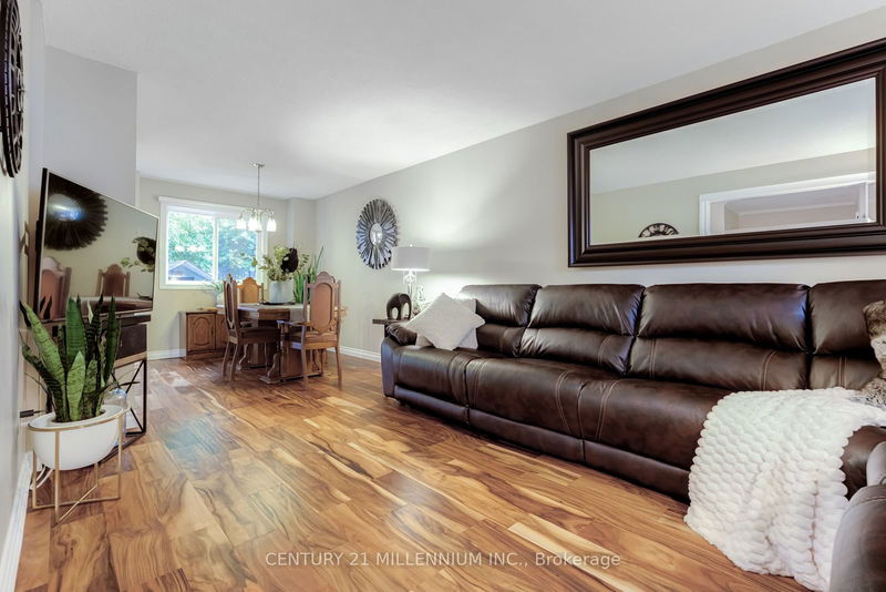 46 Tanager Sq  Brampton, L6Z 1X2 | Image 5