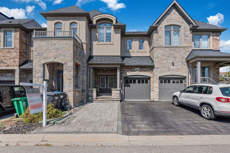 14 Gammon Cres  Brampton, L6Y 6B7 | Image 1