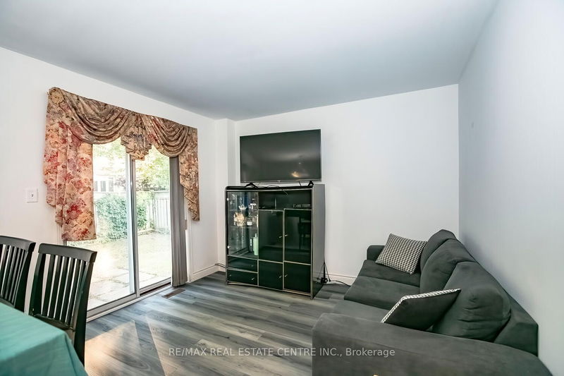 129 Lent Cres  Brampton, L6Y 5E6 | Image 13