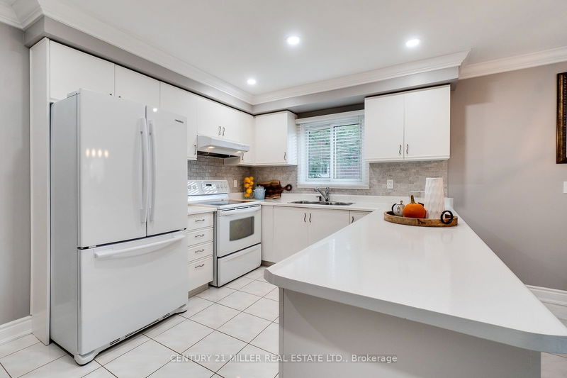 5100 Sunray Dr  Mississauga, L5R 2V2 | Image 11