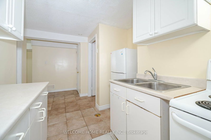 3361 Monica Dr  Mississauga, L4T 3E6 | Image 26