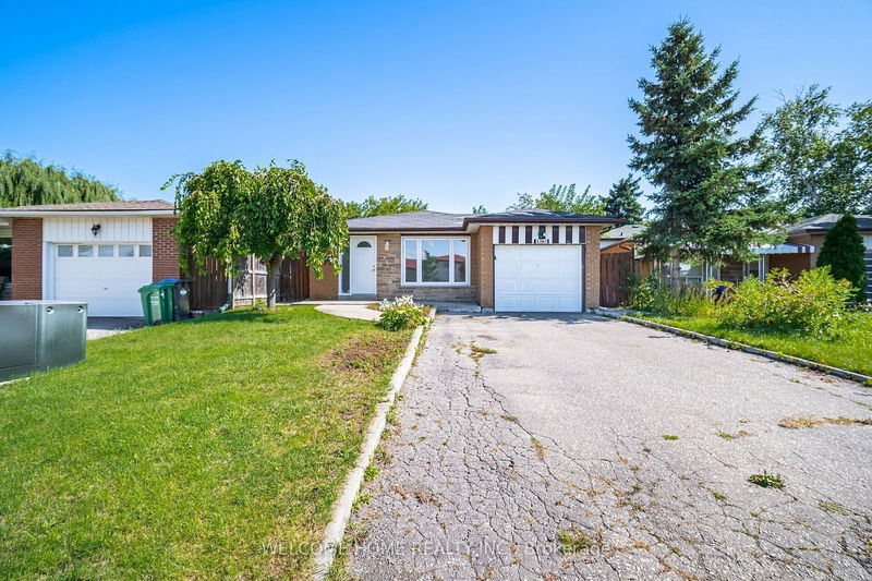 3361 Monica Dr  Mississauga, L4T 3E6 | Image 3