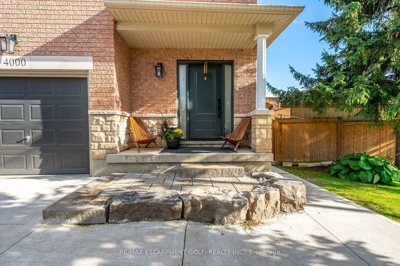 4000 Alexan Cres  Burlington, L7M 5A8 | Image 2