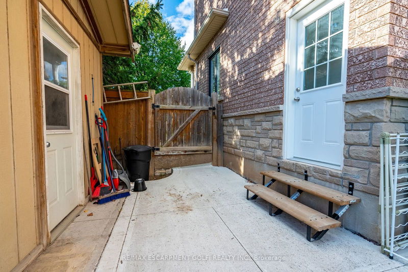 4000 Alexan Cres  Burlington, L7M 5A8 | Image 31