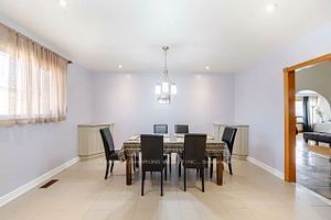 10 Larchmere Ave  Toronto, M9L 2N1 | Image 11