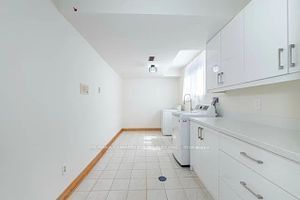 10 Larchmere Ave  Toronto, M9L 2N1 | Image 7