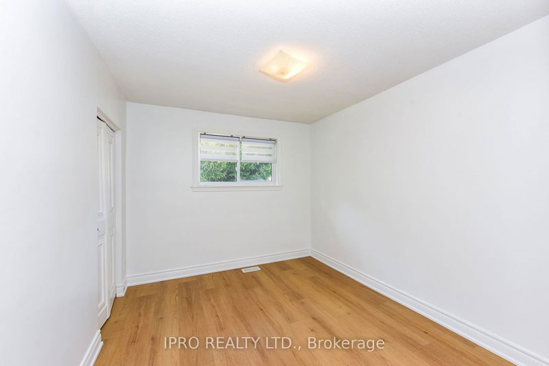 41 Sherwood Cres  Brampton, L6X 2C9 | Image 10