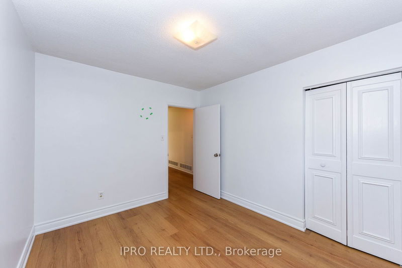 41 Sherwood Cres  Brampton, L6X 2C9 | Image 11