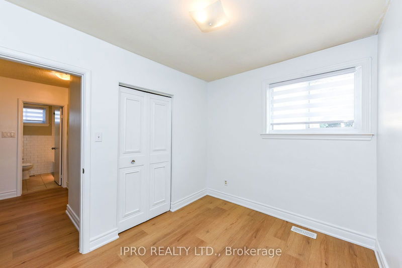 41 Sherwood Cres  Brampton, L6X 2C9 | Image 19