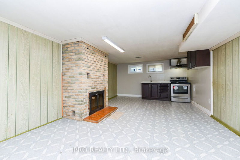 41 Sherwood Cres  Brampton, L6X 2C9 | Image 29